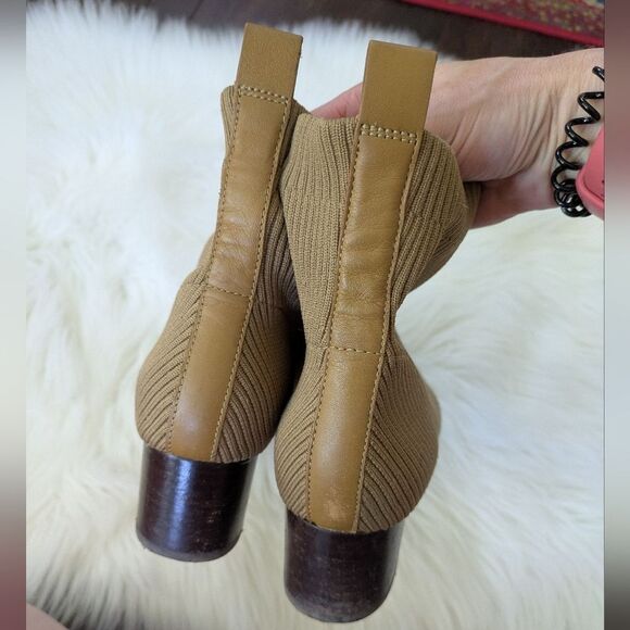 Everlane The Glove Boots Beige Tan Brown Womens Knit Ankle Bootie Size 7.5 - Picture 3 of 7